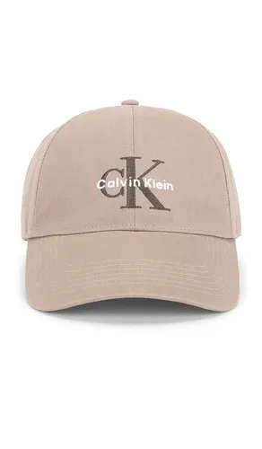 Calvin Klein KAPPE in Taupe - Calvin Klein - Modalova