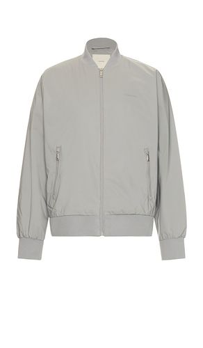Matte Bomber Jacket in Grey. - size L (also in M, XL/1X) - Calvin Klein - Modalova