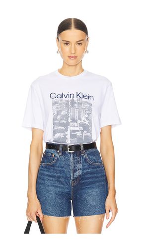 City Overheard Tee in White. - size L (also in M, XL/1X) - Calvin Klein - Modalova