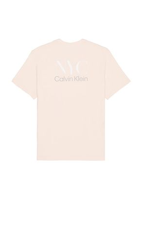Embroidered Nyc Back Crewneck Tee in Blush. - size L (also in M, S, XL/1X) - Calvin Klein - Modalova