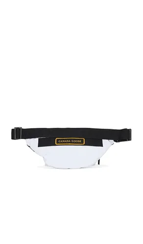 Canada Goose Waist Pack in White - Canada Goose - Modalova