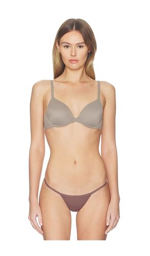 Calvin Klein Lightly Lined T-shirt Bra in Taupe. - size 34D (also in 38D) - Calvin Klein Underwear - Modalova