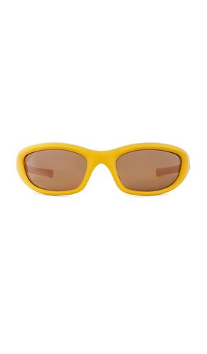 X Paul Pogba Sunglasses in Yellow - Chimi - Modalova