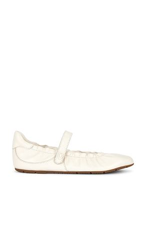 Mary Jane Sneaker in Cream. - size 10 (also in 6, 6.5, 7, 7.5, 8, 9, 9.5) - Coach - Modalova