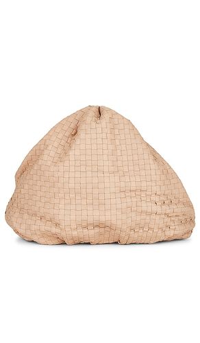 Cleobella Nia Woven Bag in Tan - Cleobella - Modalova