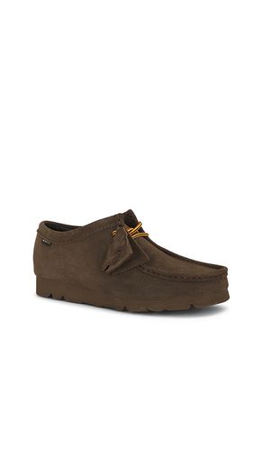 WALLABEE GTX in Green. - size 10 (also in 10.5, 11, 12, 8, 8.5, 9, 9.5) - Clarks - Modalova