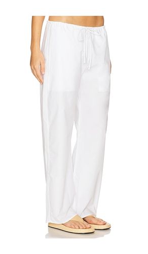 Kira Pant in . Taglia S. Also in M, L, XL - CLYQUE - Modalova