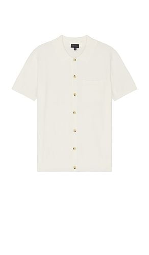 Short Sleeve Tech Button Down Shirt in White. - size L (also in M, S, XL/1X) - Club Monaco - Modalova