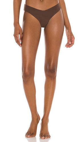 Thong in Chocolate. - size L/XL (also in M/L, S/M) - Commando - Modalova