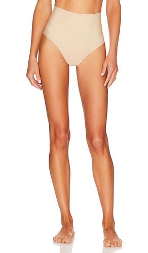 Zone Smoothing Thong in Nude. - size L (also in M, S, XL, XS) - Commando - Modalova