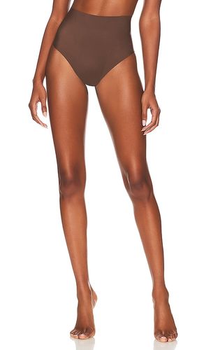 Zone Smoothing Thong in Brown. - size L (also in M, S, XL, XS) - Commando - Modalova