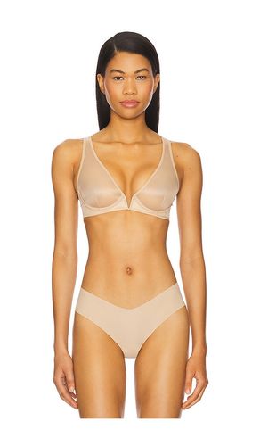 Chic Mesh Plunge Underwire Bra in Nude. - size 32B (also in 32C, 32D, 34B, 36B) - Commando - Modalova