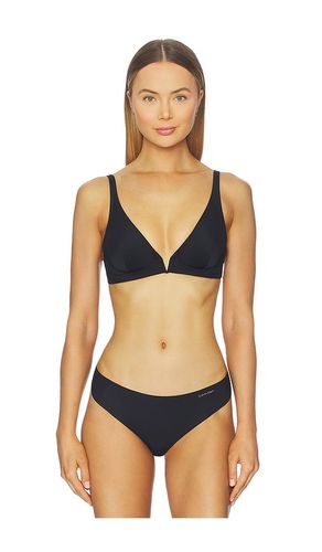 Classic Plunge Underwire Bra in . - size 32B (also in 32C, 34B, 34C, 34D, 36B, 36C) - Commando - Modalova