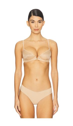 Chic Plunge Underwire Demi Cup in . - size 32B (also in 32C, 32D, 34B, 34C, 36B) - Commando - Modalova