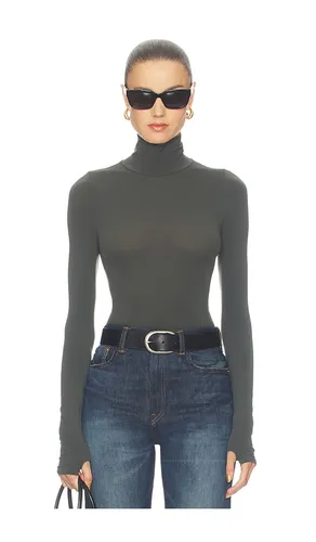 Ballet Turtleneck Bodysuit in - Commando - Modalova