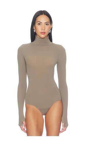 Ballet Turtleneck Bodysuit in - Commando - Modalova