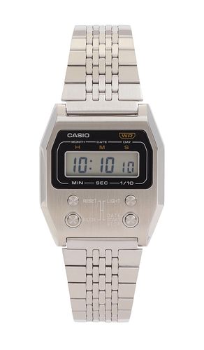 Casio UHR A1100 in Metallic Silver - Casio - Modalova