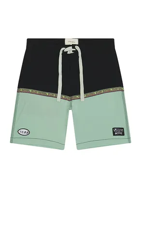 Monolith 18 Boardshort in . - size 34 (also in 36) - Critical Slide - Modalova