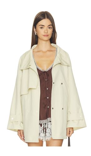 Short Length Belted Trench Coat in - Cubic London - Modalova