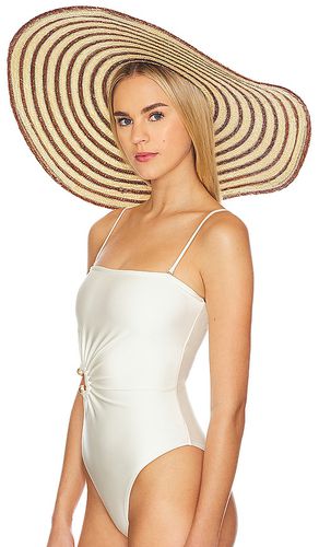 Cult Gaia Magda Visor in Tan - Cult Gaia - Modalova