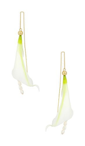 Cult Gaia Calla Earring in Ivory - Cult Gaia - Modalova