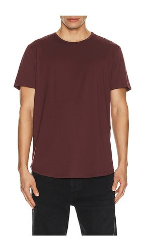 AO Curve Hem Tee in . Size S. Also in XXL/2X - Cuts - Modalova