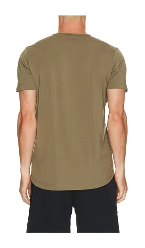 Curve Hem Tee in . Size L. Also in M, S, XXL/2X - Cuts - Modalova