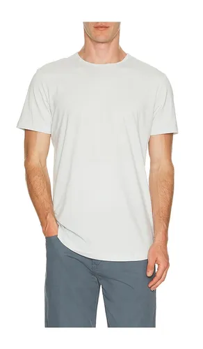 Curve Hem Tee in . Size M. Also in S, XXL/2X - Cuts - Modalova