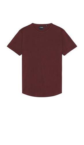 Curve Hem Tee in Burgundy. - size L (also in M, S, XL/1X) - Cuts - Modalova