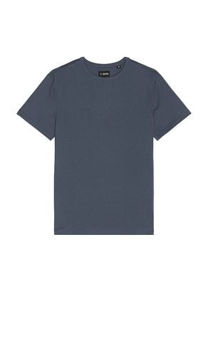 Curve Hem Tee in Blue. - size L (also in M, S, XL/1X) - Cuts - Modalova