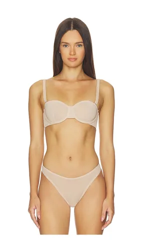 The Strapless Bra in Nude. - size 32A (also in 32B, 32C, 32D, 34A, 34B, 34C, 34D, 36B, 36C, 36D) - CUUP - Modalova
