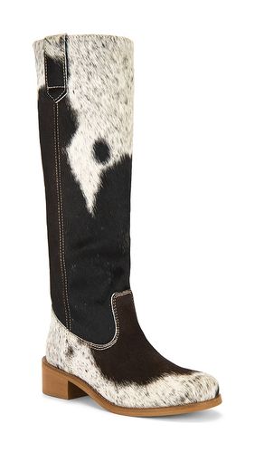 Ann Gaucho Boot in Brown. - size 37 (also in 38) - Dico Copenhagen - Modalova