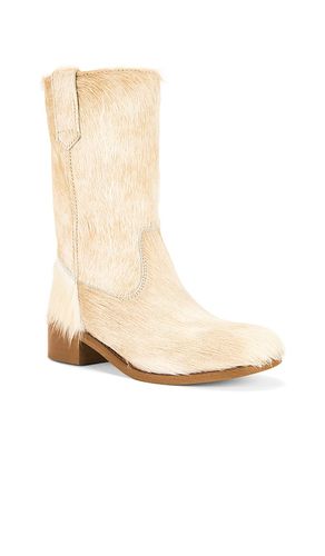 Julia Fur Gaucho Boot in Beige. - size 36 (also in 37, 38, 39) - Dico Copenhagen - Modalova
