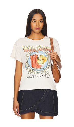 Willie Nelson Paisley Reverse Gf Tee Shirt in White. - size M (also in L, S, XL, XS) - DAYDREAMER - Modalova