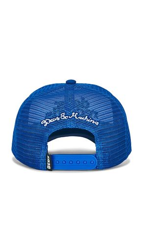 Strata Trucker Hat in - Deus Ex Machina - Modalova