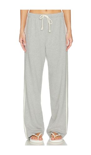 CROP-HOSE AUS GESTREIFTEM ÖKO-FROTTEE in . Größe L. Also in XS - DONNI. - Modalova
