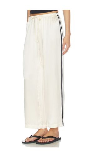 The Silk Stripe Crop Pant in . Size L. Also in M, S, XL, XS - DONNI. - Modalova
