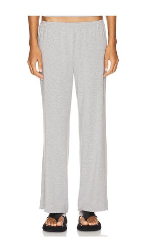 Baby Rib Scallop Pant in Grey. - size L (also in S, XS) - DONNI. - Modalova