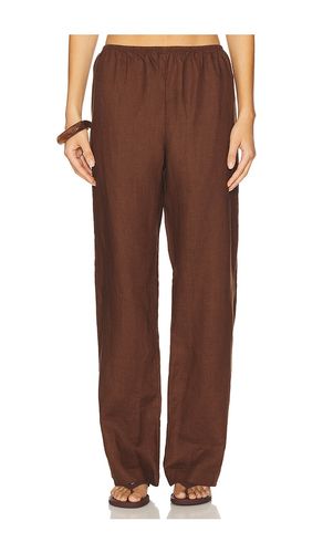 X REVOLVE The Linen Simple Pant in Chocolate. - size M (also in S) - DONNI. - Modalova