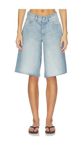 Abby Low Rise Relaxed Denim Short in . Size 25. Also in 26 - DL1961 - Modalova