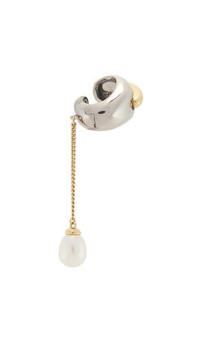 Zara Ear Cuff in - Demarson - Modalova