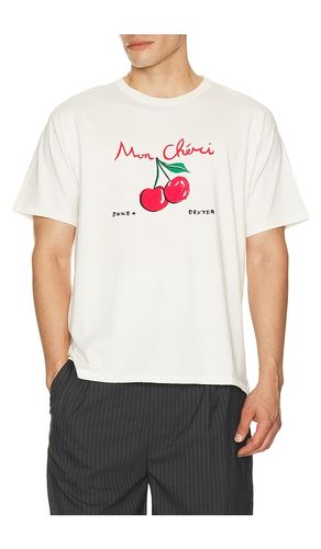 Mon Cheri T-Shirt in . Taglia L. Also in XL/1X - Duke + Dexter - Modalova