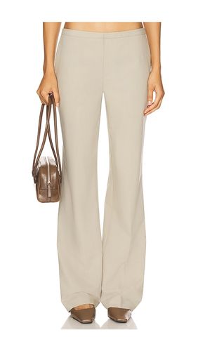 Colby Low Rise Trouser in Beige. - size L (also in M, S, XL, XS, XXS) - EAVES - Modalova