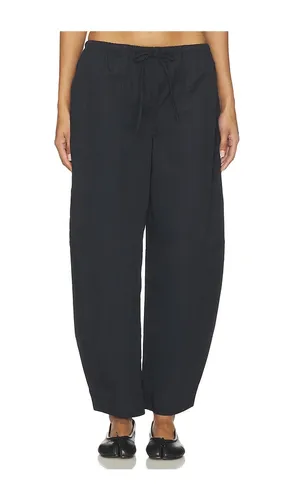 Lana Cropped Barrel Leg Pant in . - size M (also in XS, XXS) - EAVES - Modalova