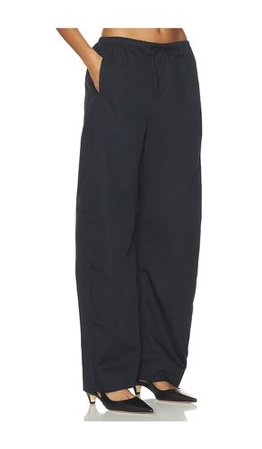 Lana Barrel Leg Pant in . Taglia L. Also in M, S, XL, XS, XXS - EAVES - Modalova