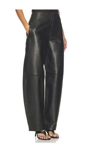 Mai Sculptural Leather Pant in . Size M. Also in S, XL, XS, XXS - EAVES - Modalova