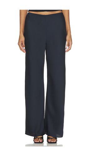 SATINHOSE ROW in . Größe L. Also in M, S, XS - Elodie the Label - Modalova