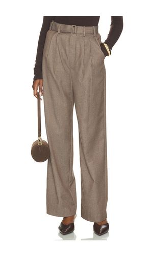 Hollis Belted Pleated Pant in . Size S. Also in XS, M, L - Elodie the Label - Modalova