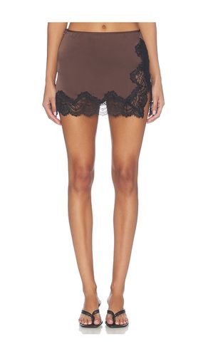 Claude Satin Mini Skirt in . Size L. Also in M, S, XS - Elodie the Label - Modalova