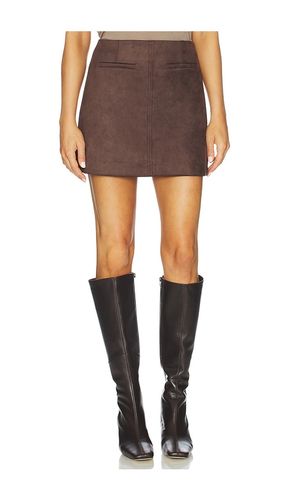Elodie Mina Vegan Suede Mini Skirt in Brown. - size L (also in M, S, XS) - Elodie the Label - Modalova
